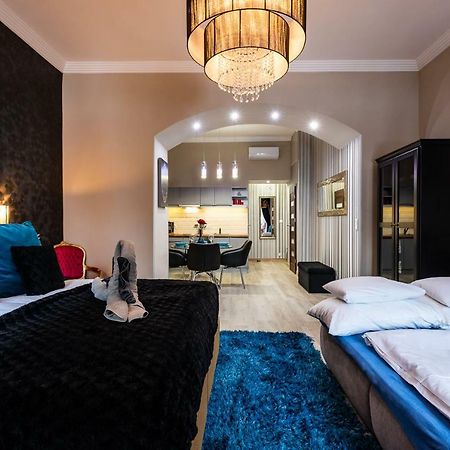 Center Of The Center, The Grand Deluxe Apartment Budapesta Exterior foto