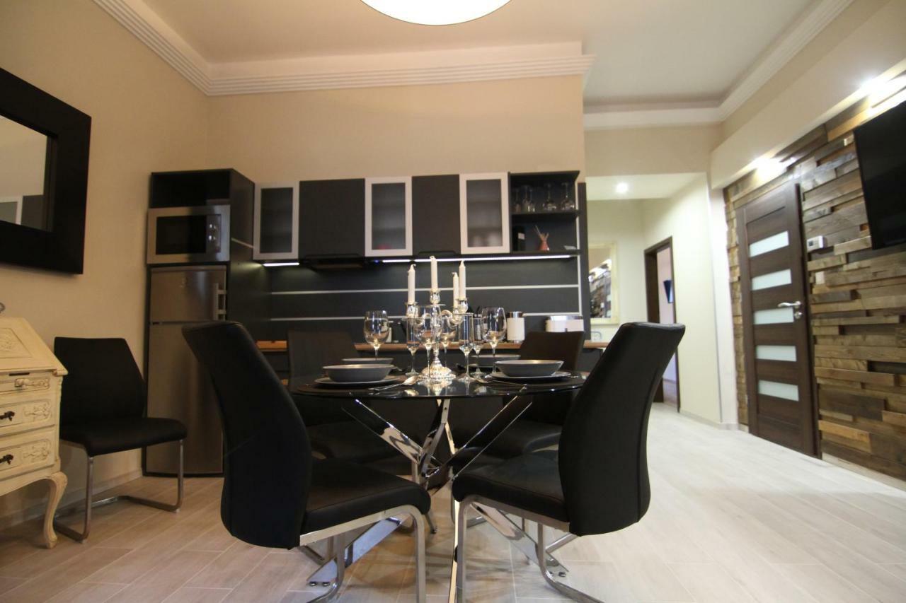 Center Of The Center, The Grand Deluxe Apartment Budapesta Exterior foto