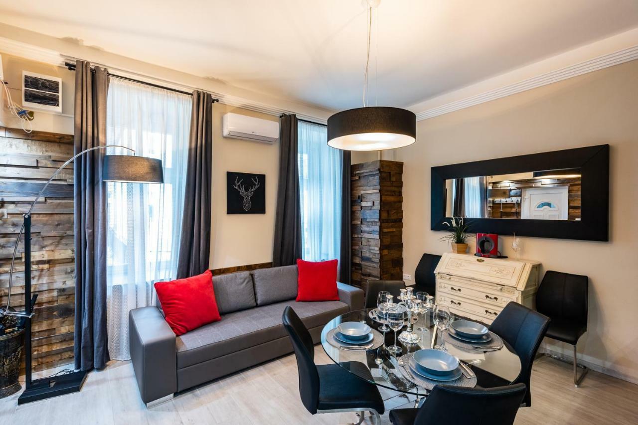 Center Of The Center, The Grand Deluxe Apartment Budapesta Exterior foto