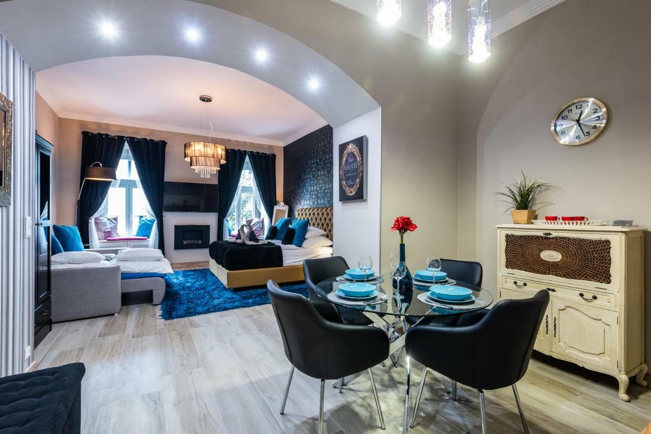 Center Of The Center, The Grand Deluxe Apartment Budapesta Exterior foto