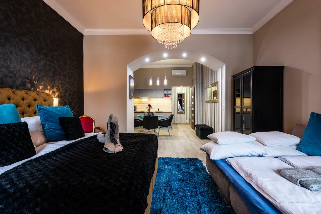 Center Of The Center, The Grand Deluxe Apartment Budapesta Exterior foto